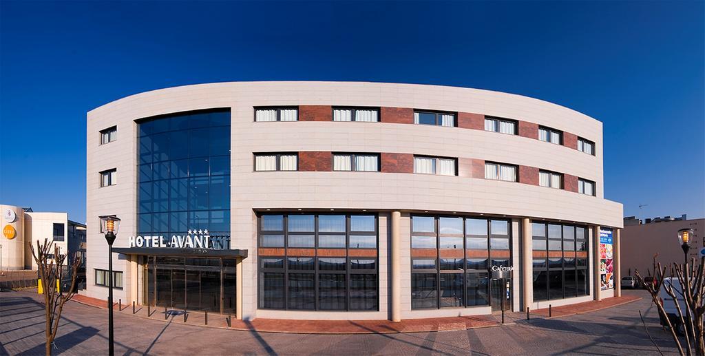 Avant Aeropuerto Torrejon de Ardoz Bagian luar foto